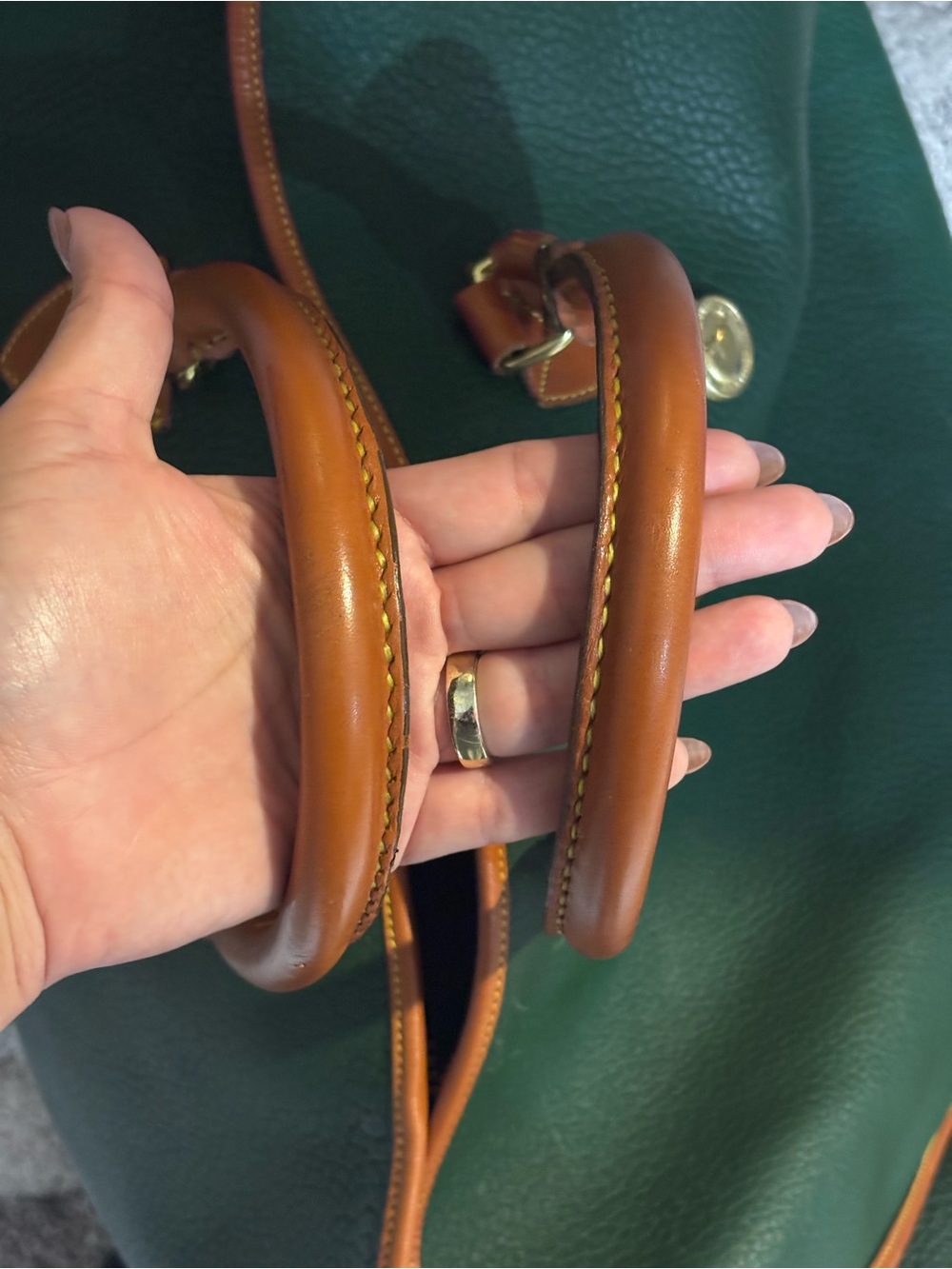 Rare Vintage Dooney & Bourke Fir Green and Tan Leather Weekender - Picture 7 of 13